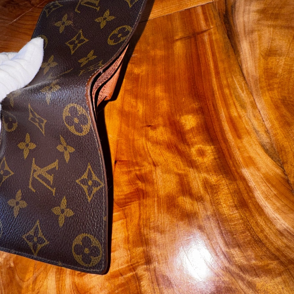 Louis Vuitton men’s monogram, brown bifold wallet vintage - Picture 8 of 13
